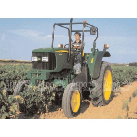 Многофункциональный минитрактор John Deere 5515 в Новороссийске