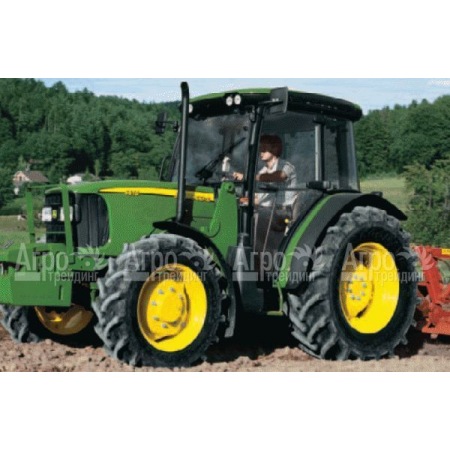 Многофункциональный минитрактор John Deere 5615  в Новороссийске